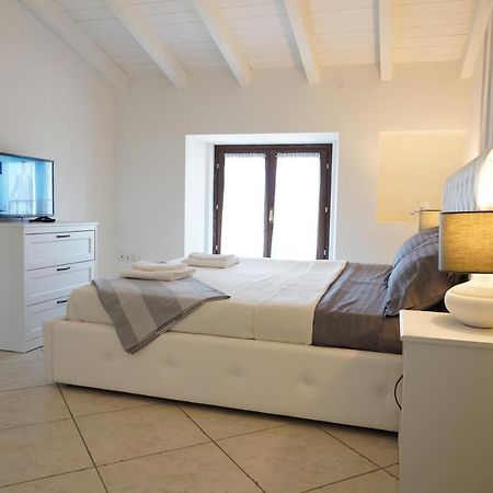 Mansarda Dolce Vita Lonato Luaran gambar