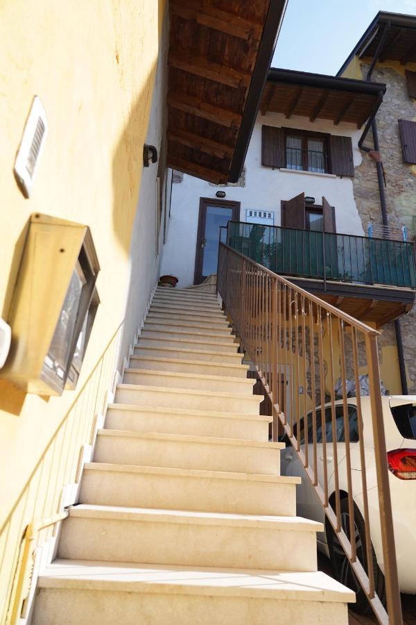 Mansarda Dolce Vita Lonato Luaran gambar